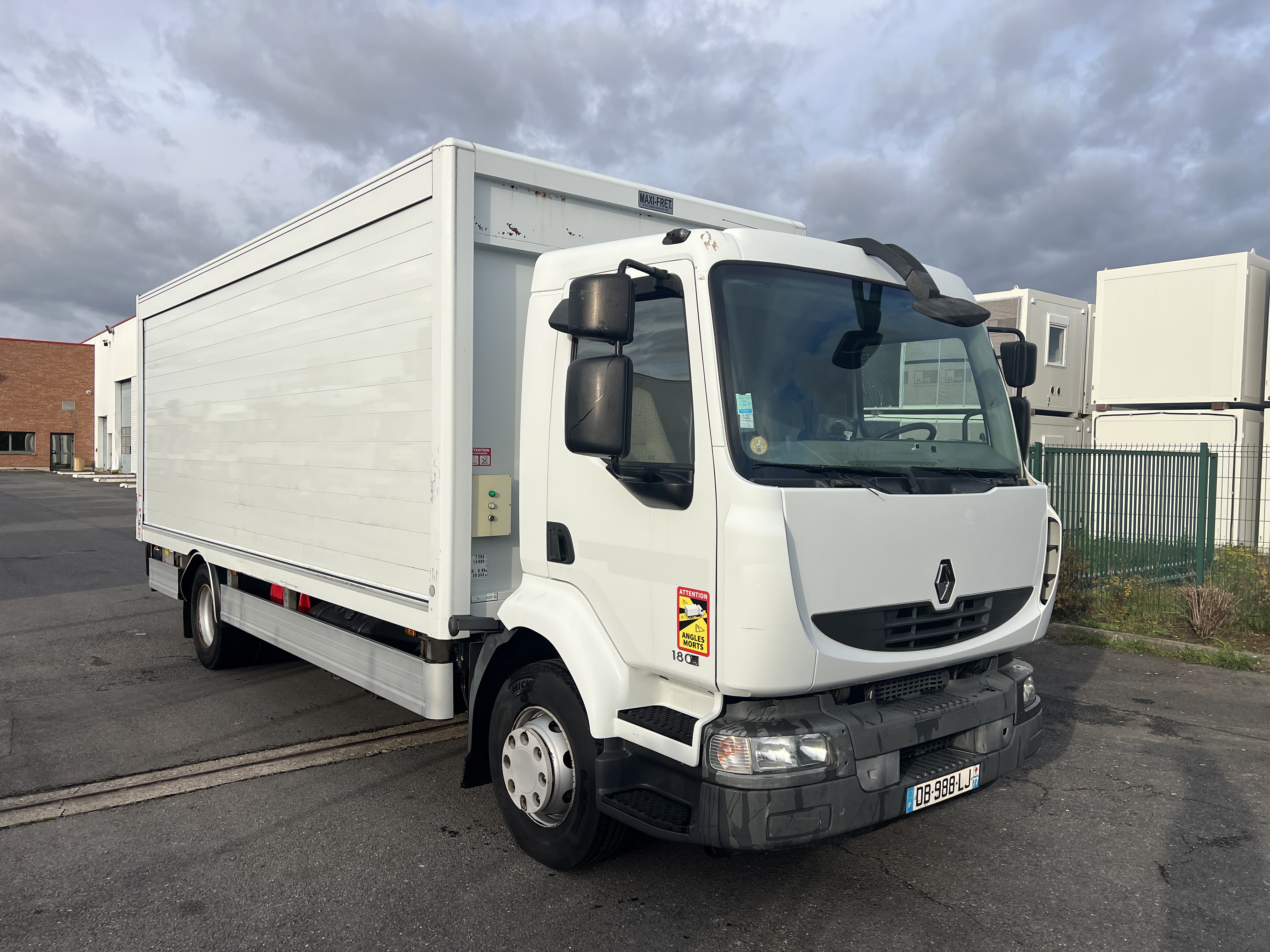 RENAULT : Midlum 180 DXi RENAULT : Midlum 180 DXi