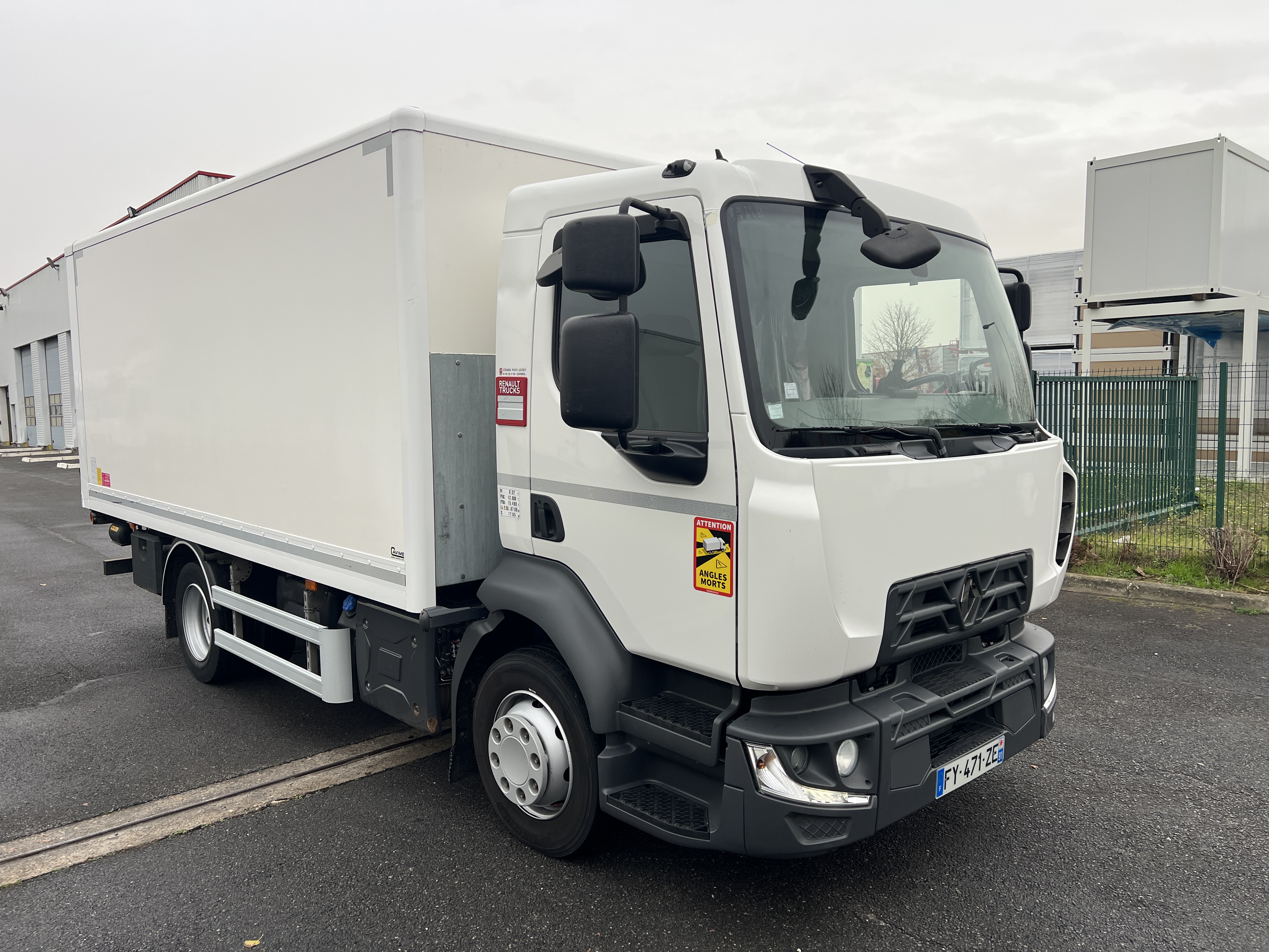 RENAULT : D12 240 Euro 6 RENAULT : D12 240 Euro 6