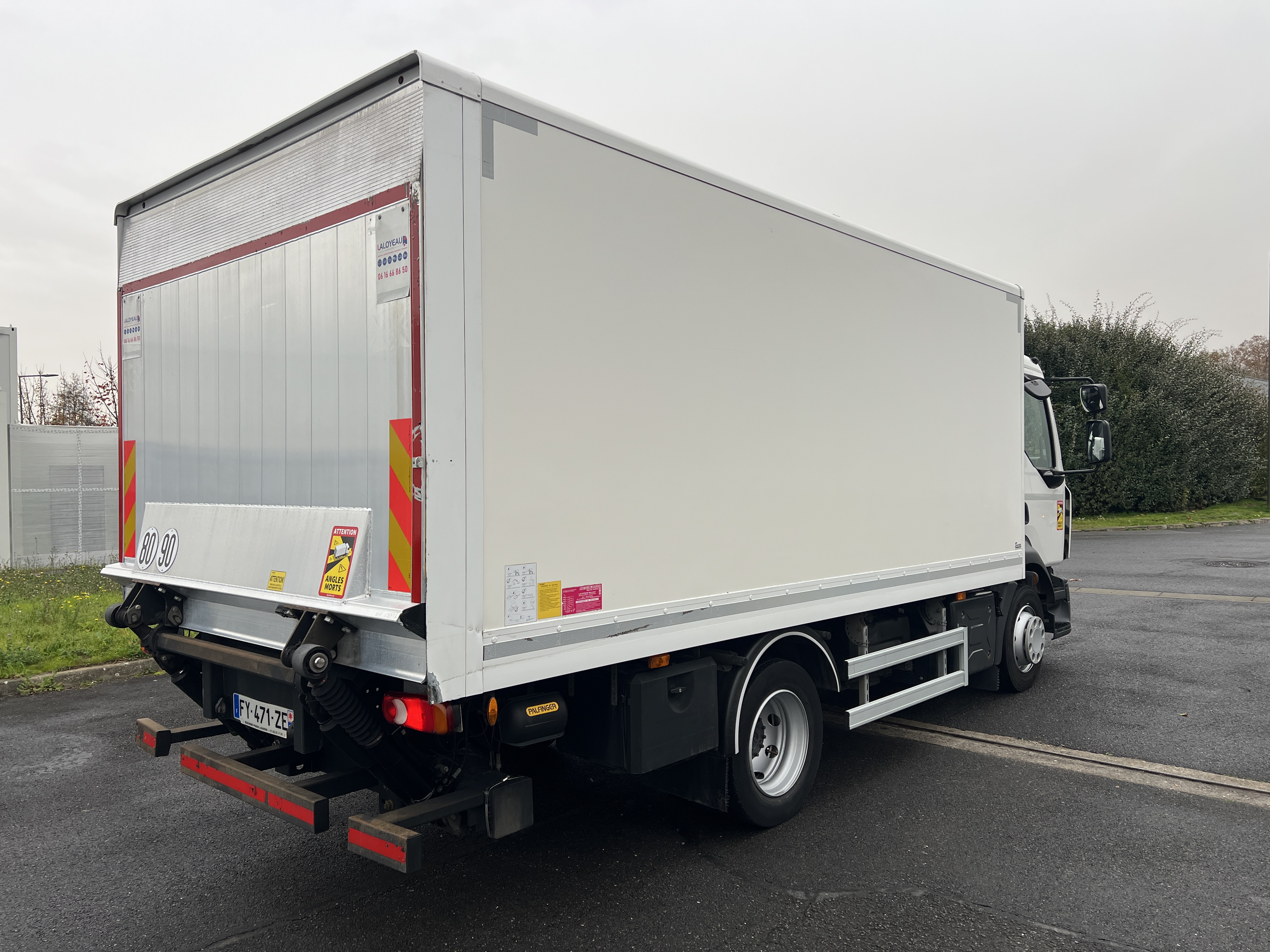 RENAULT : D12 240 Euro 6 RENAULT : D12 240 Euro 6