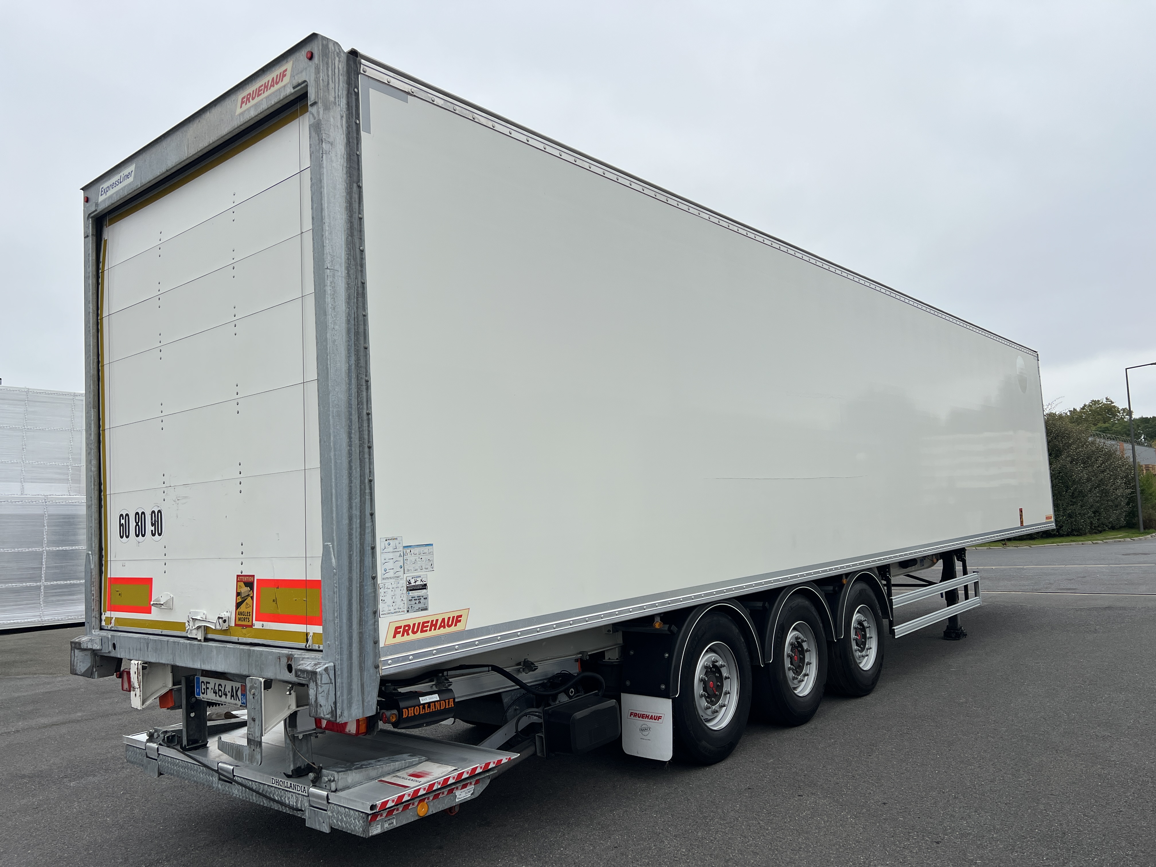 FRUEHAUF : 3 Essieux FRUEHAUF : 3 Essieux