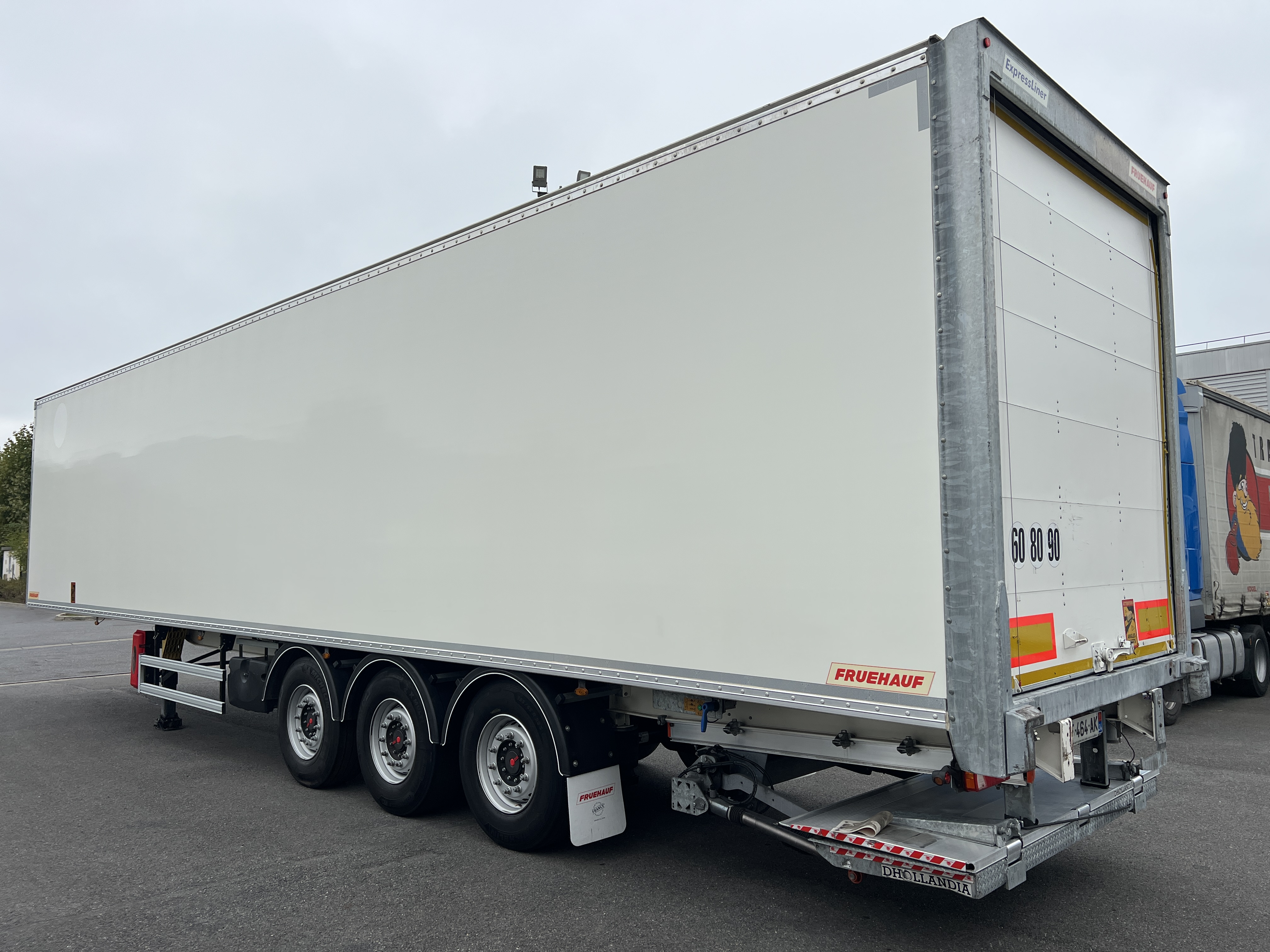 FRUEHAUF : 3 Essieux FRUEHAUF : 3 Essieux